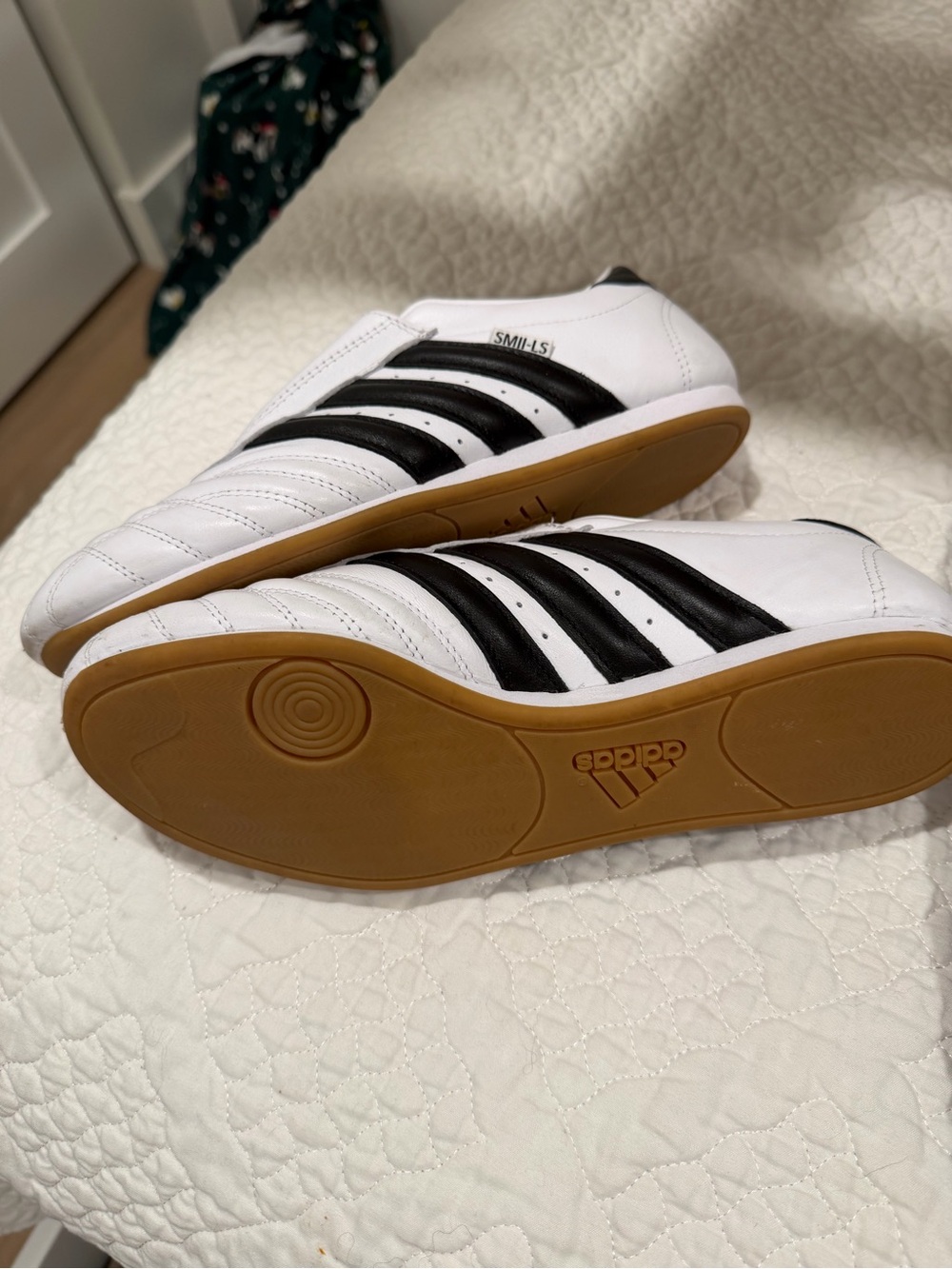 Adidas Woman’s White & Black Indoor Soccer Shoes